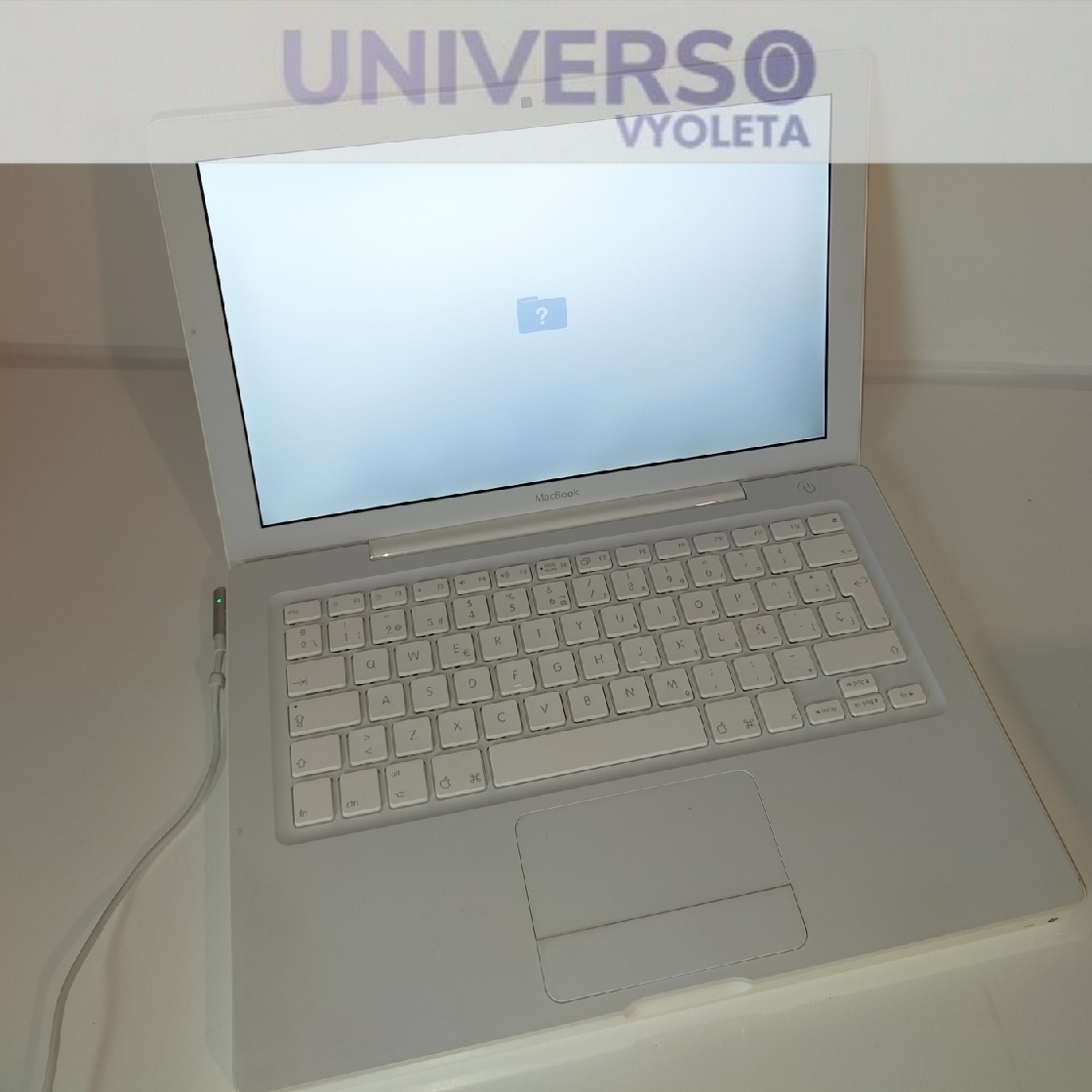 Apple MacBook A1181 2007